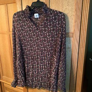 Cabi Knife Pleat Blouse - Size M - Style #3952